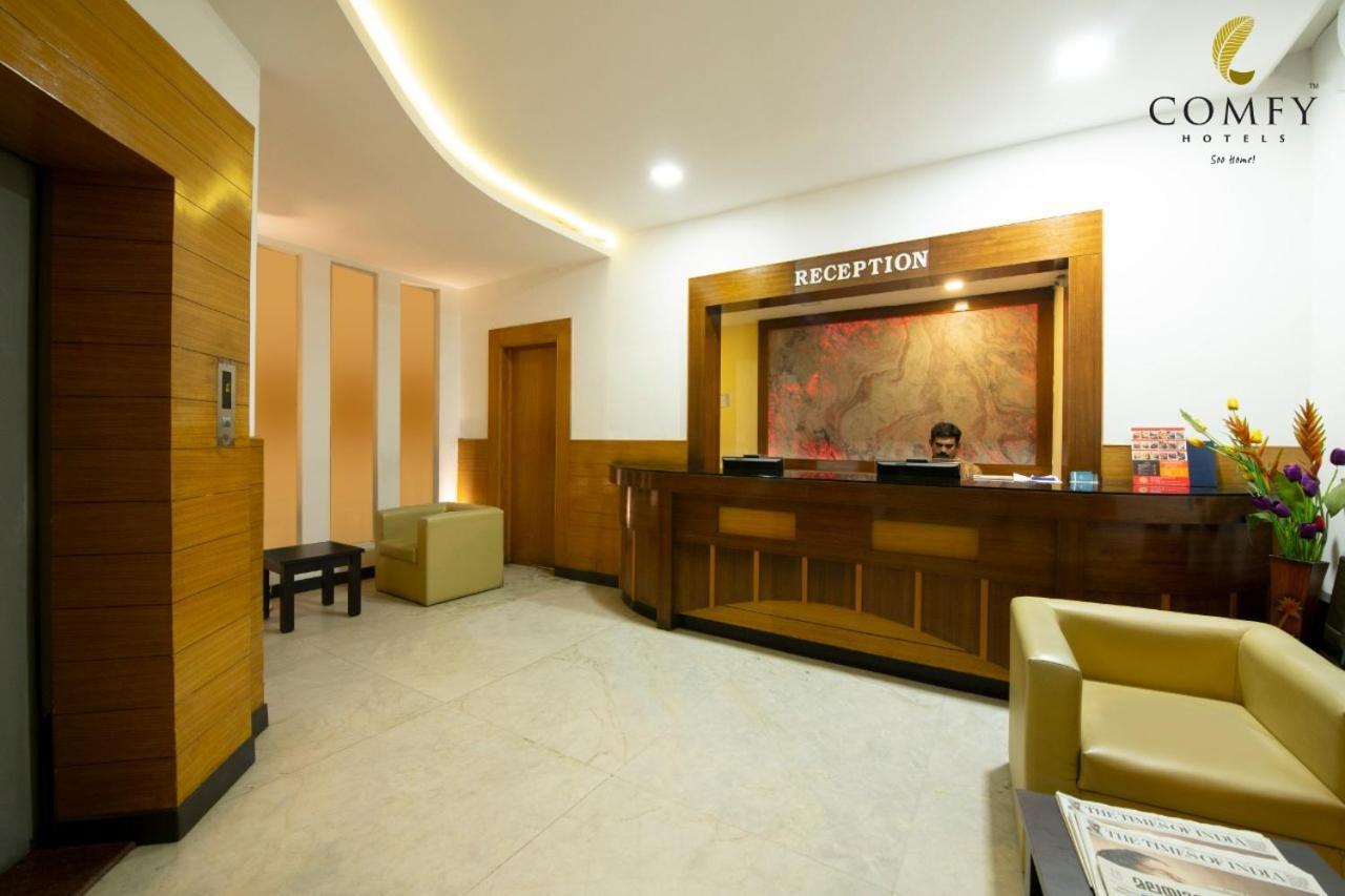 Comfy Luxury Hotel Bangalore Exterior foto